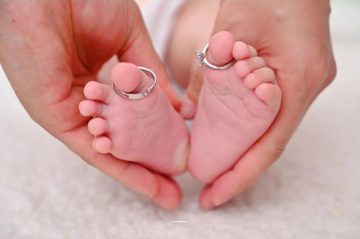 江西孕妇两个月肚子疼